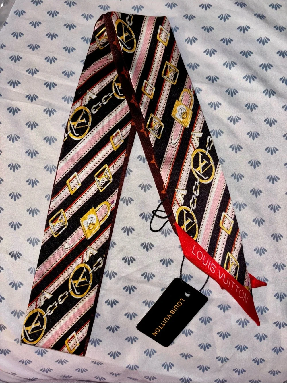 Brand New !!  Black, Pink & Gold 100% Silk Twilly Tie